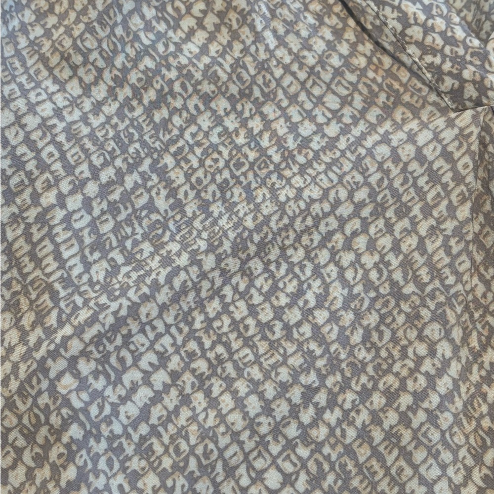 Gray Patterned Blouse - Picture 4 of 5